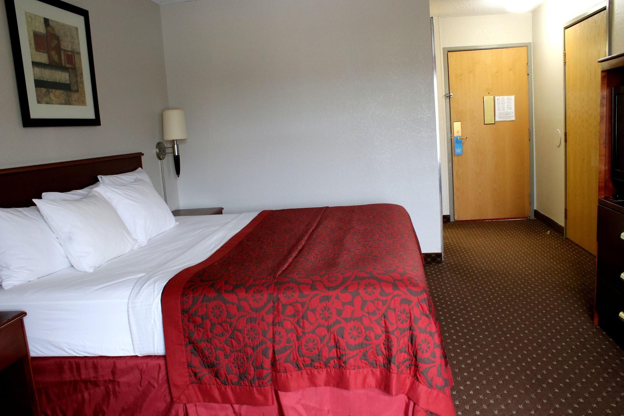 Days Inn & Suites By Wyndham Bloomington/Normal Il Zewnętrze zdjęcie